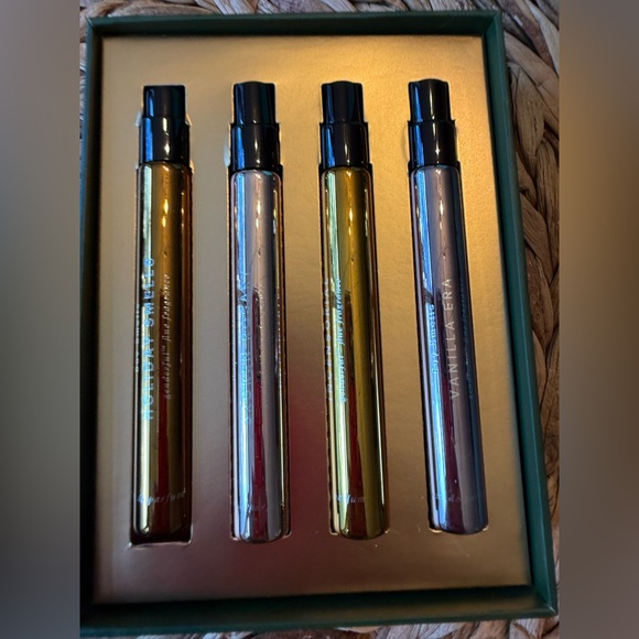 BOY SMELLS holiday gift set new in box 4 great gender full scents - Picture 1 of 8